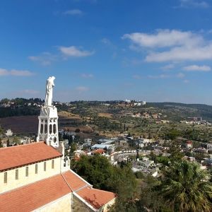 איש באמונתו יחיה איש באמונתו יחיה